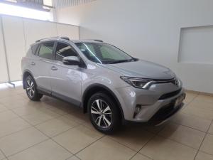 Toyota RAV4 2.2D-4D AWD GX - Image 1