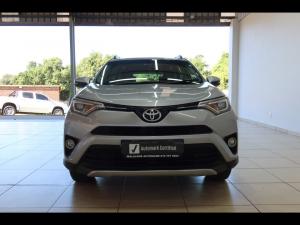 Toyota RAV4 2.2D-4D AWD GX - Image 4