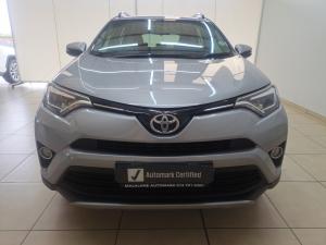 Toyota RAV4 2.2D-4D AWD GX - Image 4