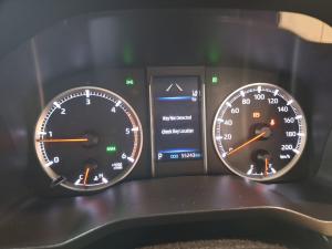 Toyota Quantum 2.8 LWB bus 9-seater VX Premium - Image 11