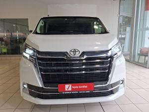 Toyota Quantum 2.8 LWB bus 9-seater VX Premium - Image 4