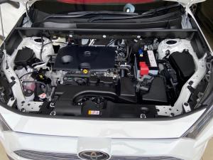 Toyota RAV4 2.0 VX - Image 21