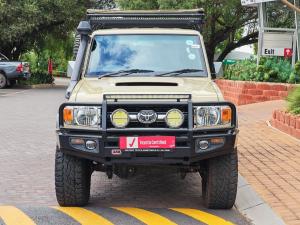 Toyota Land Cruiser 79 4.5D-4D V8 double cab LX - Image 4