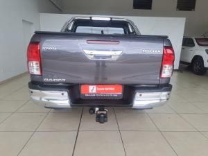 Toyota Hilux 2.4GD-6 double cab Raider manual - Image 5
