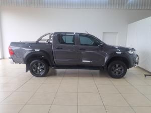 Toyota Hilux 2.4GD-6 double cab Raider manual - Image 3