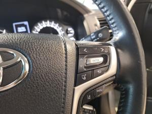 Toyota Land Cruiser 200 4.5D-4D V8 VX-R - Image 10