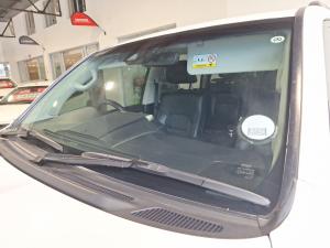 Toyota Land Cruiser 200 4.5D-4D V8 VX-R - Image 12