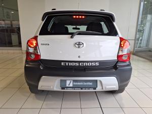 Toyota Etios Cross 1.5 Xs - Image 5