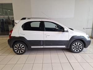 Toyota Etios Cross 1.5 Xs - Image 3