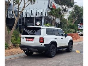 Toyota Land Cruiser Prado 2.8GD VX-R - Image 2