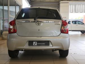 Toyota Etios hatch 1.5 Sprint - Image 5