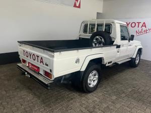 Toyota Land Cruiser 79 4.2D single cab - Image 2