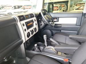 Toyota FJ Cruiser FJ Cruiser - Image 7