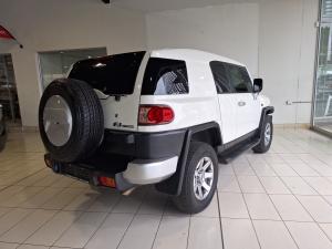 Toyota FJ Cruiser FJ Cruiser - Image 2