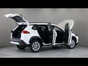 Toyota Corolla Cross 1.8 HEV XS - Image 16