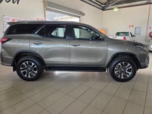 Toyota Fortuner 2.4GD-6 auto - Image 3