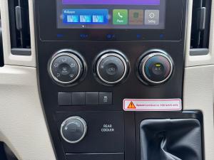 Toyota Quantum 2.8 LWB bus 11-seater GL - Image 14