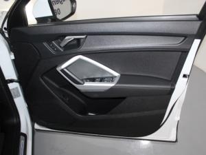 Audi Q3 35 TDI S Tronic Urban Edition - Image 15