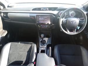Toyota Hilux 2.8 GD-6 GR-S 4X4 automaticD/C - Image 15