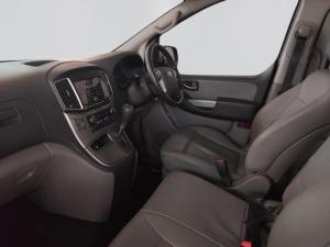 Hyundai H-1 2.5 Crdi A/T/ 2.5 Elite automatic - Image 3