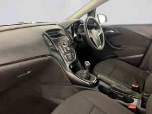 Opel Astra 1.6 Essentia 5-Door - Image 12