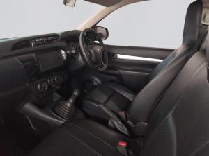 Toyota Hilux 2.0 VvtiS/C Chassis Cab - Image 3