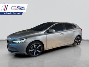 Volvo V40 D3 Momentum Geartronic - Image 1