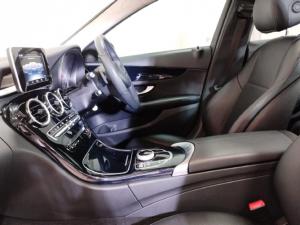 Mercedes-Benz C-Class C200 auto - Image 14
