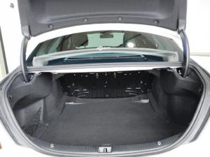 Mercedes-Benz C-Class C200 auto - Image 6