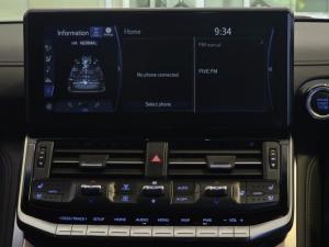 Toyota Land Cruiser 300 3.3D ZX - Image 22