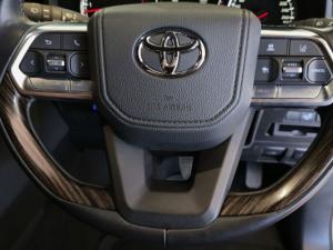 Toyota Land Cruiser 300 3.3D ZX - Image 33