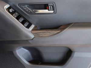 Toyota Land Cruiser 300 3.3D ZX - Image 38