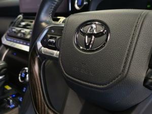 Toyota Land Cruiser 300 3.3D ZX - Image 40