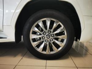 Toyota Land Cruiser 300 3.3D ZX - Image 9