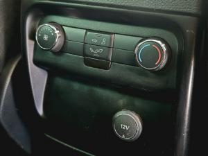 Ford Everest 3.2TDCi 4WD XLT - Image 12