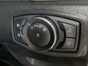 Ford Everest 3.2TDCi 4WD XLT - Image 13