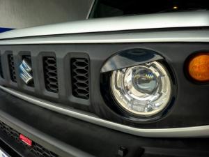 Suzuki Jimny 1.5 GLX AllGrip 3-door auto - Image 9