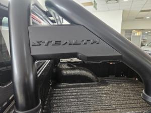 Nissan Navara 2.5DDTi double cab Stealth 4x4 - Image 8