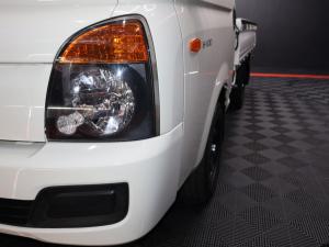 Hyundai H-100 Bakkie 2.6D deck - Image 6