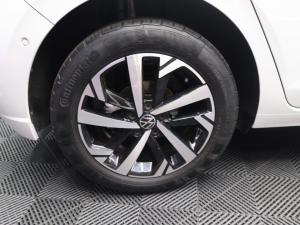 Volkswagen Polo hatch 1.0TSI Life auto - Image 7