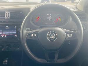 Volkswagen Polo Vivo hatch 1.6 Comfortline auto - Image 12