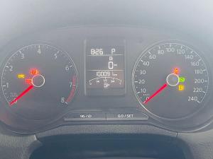 Volkswagen Polo Vivo hatch 1.6 Comfortline auto - Image 14