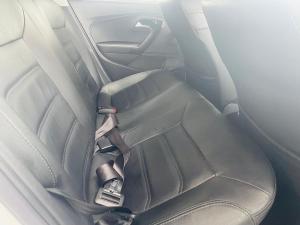 Volkswagen Polo Vivo hatch 1.6 Comfortline auto - Image 10