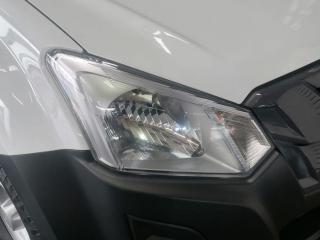 Isuzu D-Max Gen 6 250 single cab Fleetside safety