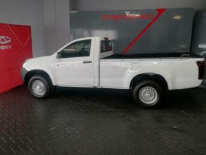 Isuzu D-Max Gen 6 250 single cab Fleetside safety - Image 3