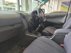 Isuzu KB 250D-Teq double cab Hi-Rider - Image 4