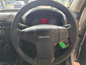 Isuzu KB 250D-Teq double cab Hi-Rider - Image 5