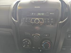 Isuzu KB 250D-Teq double cab Hi-Rider - Image 7