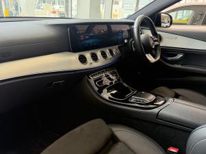 Mercedes-Benz E-Class E220d Avantgarde - Image 13