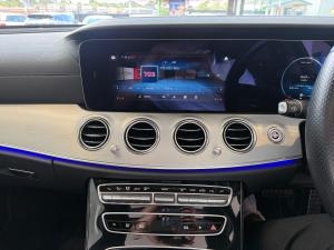 Mercedes-Benz E-Class E220d Avantgarde - Image 14
